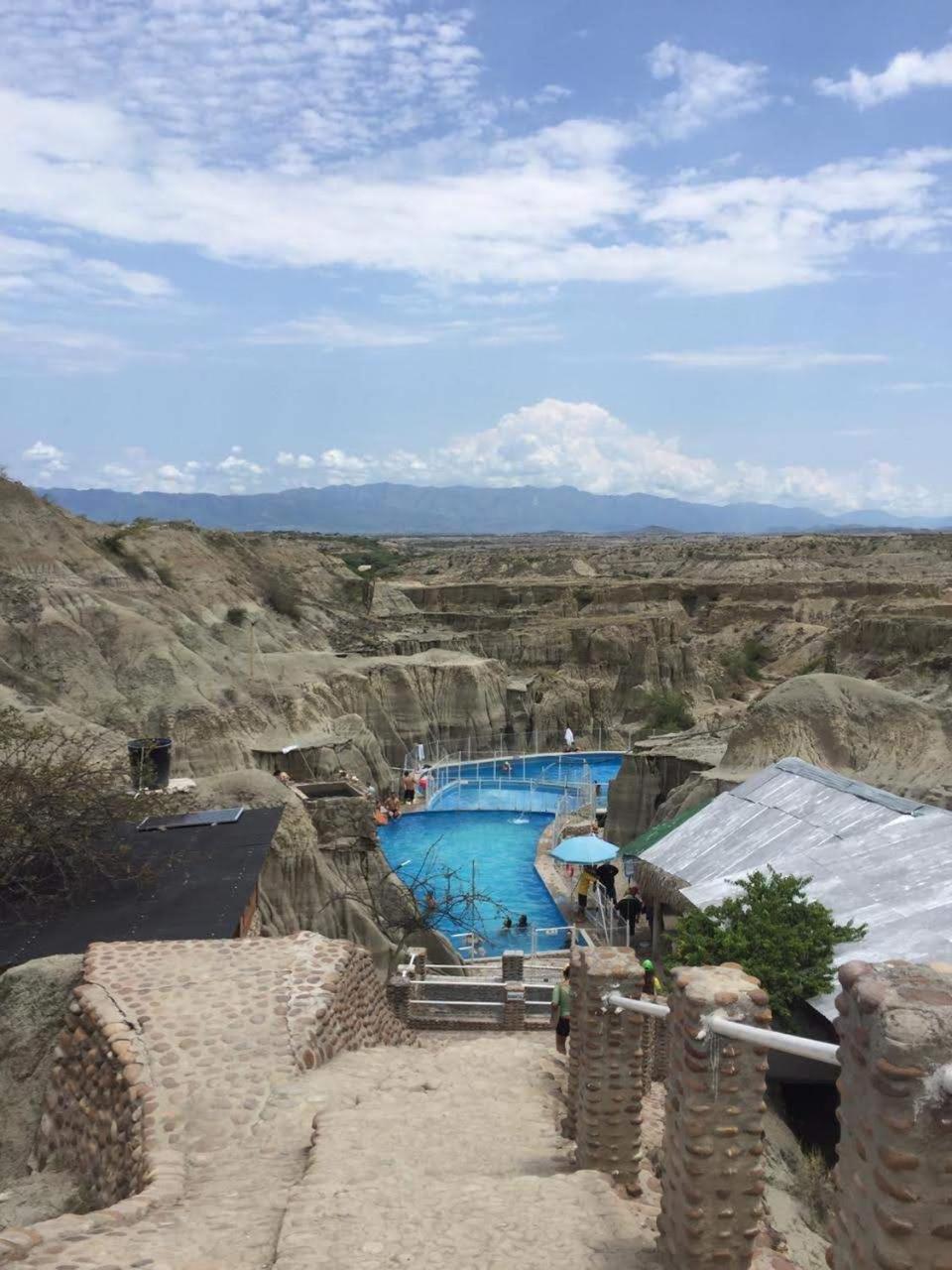 Estadero Los Hoyos Villavieja Eksteriør billede